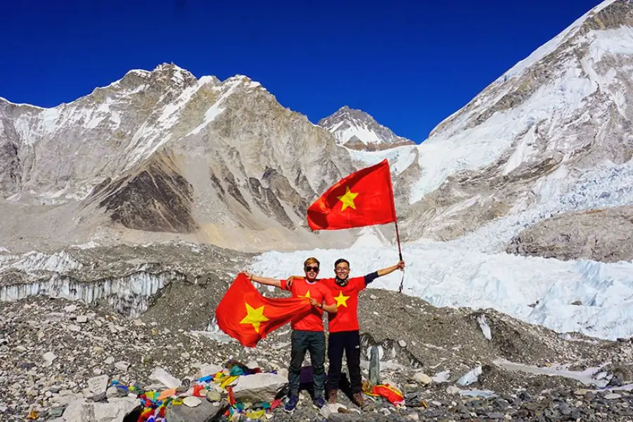 Ai nên đi Everest Base Camp Tây Tạng