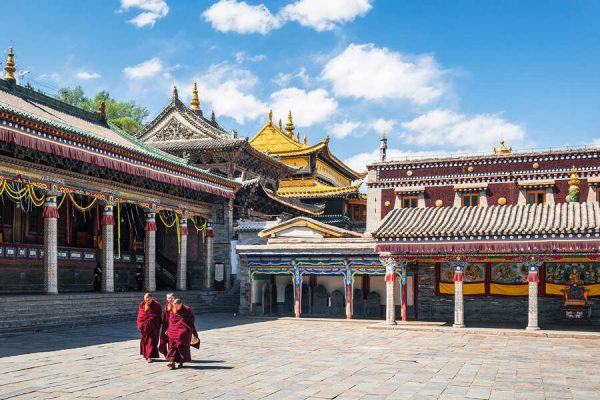 Tu Viện Kumbum ngập nắng