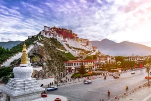 Vai Trò Của Tây Tạng Trong Chiến Lược Phát Triển Du Lịch Trung Quốc