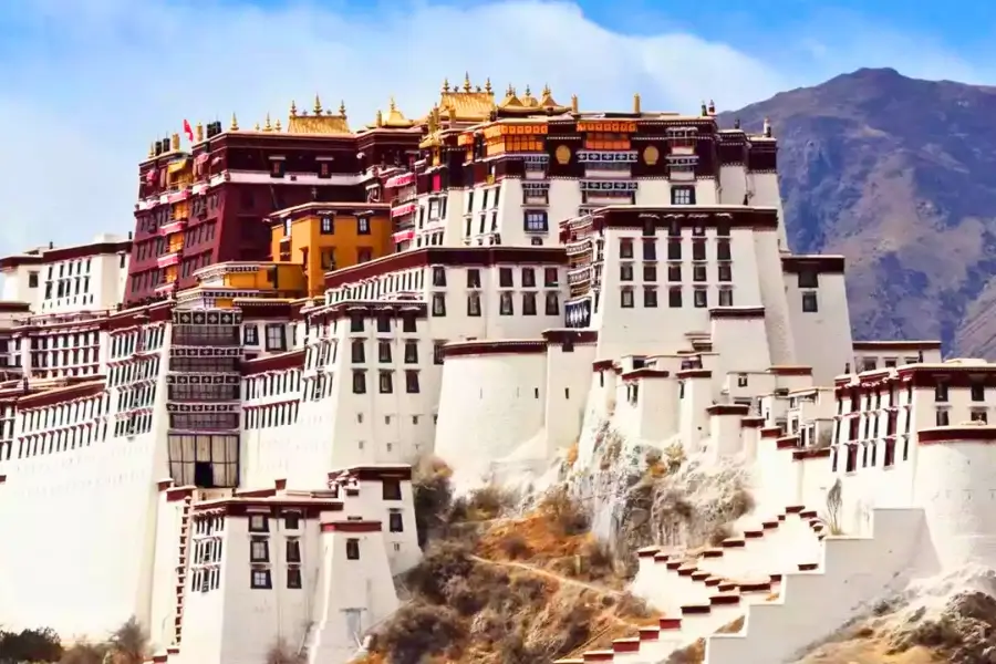 Vì sao Tây Tạng được xem là “tài sản du lịch chiến lược” của Trung Quốc