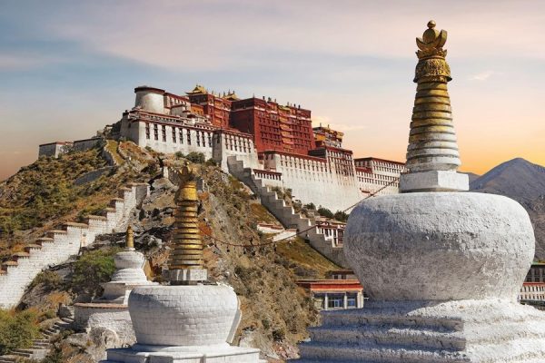 cận cảnh thủ phủ lhasa của tây tạng