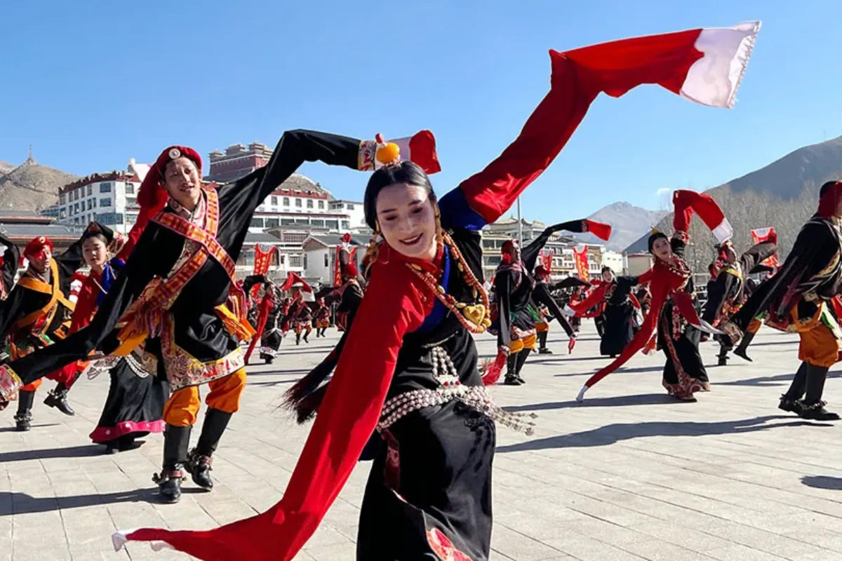 Du lịch Tây Tạng Tết 2026