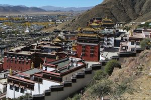 đi tour tây tạng ghé thành phố shigatse