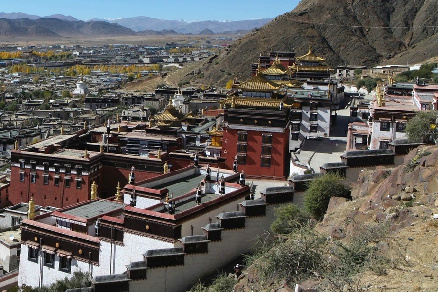 đi tour tây tạng ghé thành phố shigatse